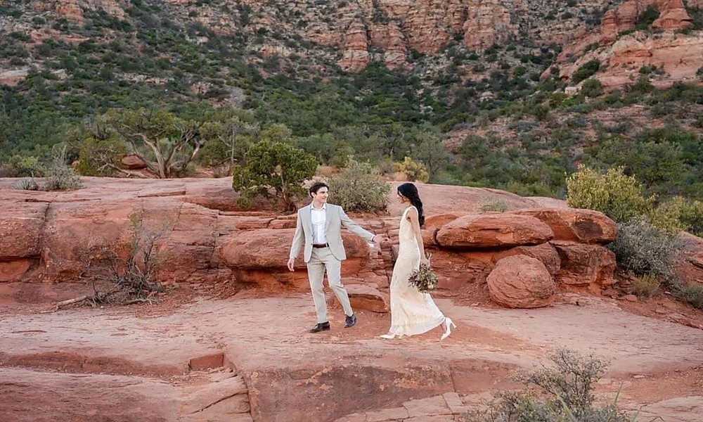Sedona Elopement Guide for Red Rock Weddings