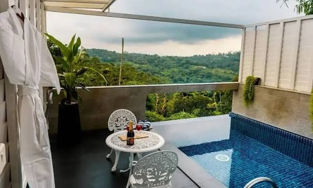 Pool Villa Resort Accommodation Blending Nature, Privacy, and Refined Comfort